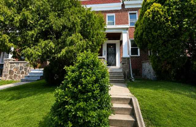 Beautifully Charming 3 Bedroom Home Available Now in Baltimore photos photos