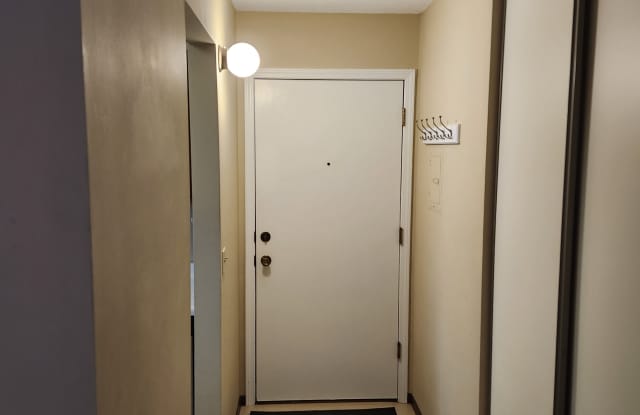 817 Smetana Road, unit 7 - 1 Gallery 2