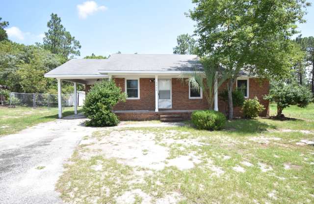 Coming Soon! 3 Bedroom and 2 Bath Home- Pets Considered photos photos