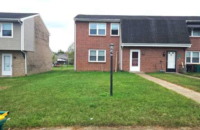 Newly renovated, affordable, 3 bed/1 bath end unit townhouse - 114 Buchanan Street, Chambersburg, PA 17201