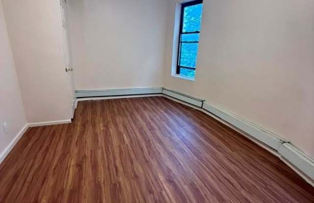 2138 Gleason Avenue Gallery 4