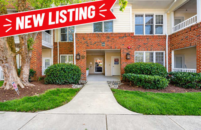 Beautifully Updated Cary Park Condo – Open Floor Plan & Covered Deck Gallery 1