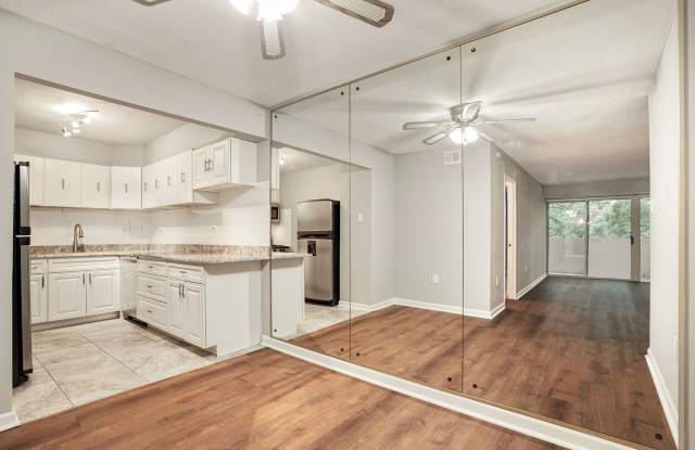 Water, Gas, Electric Utilities included in rent! Available Now! 1 Bed / 1 Bath Condo in the heart of the DC Wharf! photos photos