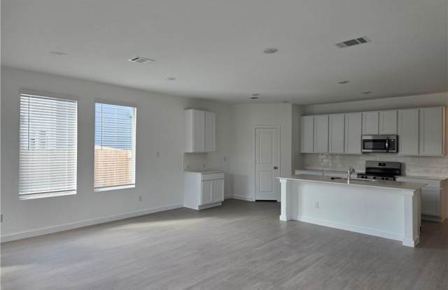 829 El Camino Court Gallery 3
