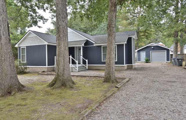 1713 Old Barn Rd photos photos
