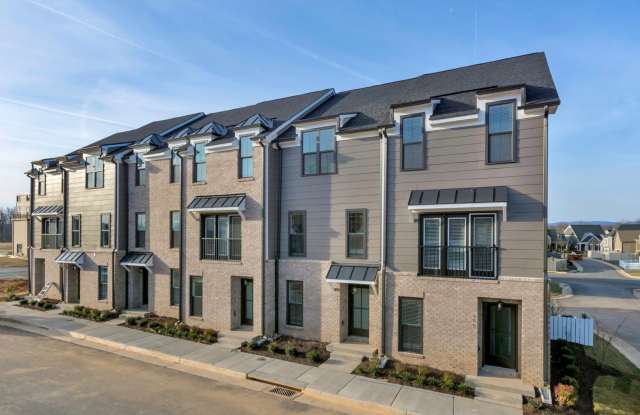Old Trail Townhome - 447 Fennel Road, Crozet, VA 22932