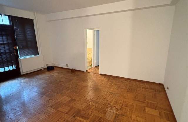 24 Metropolitan Oval Gallery 3
