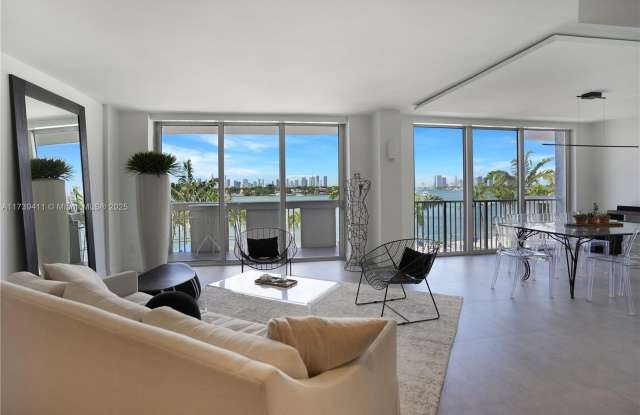 800 West Ave - 800 West Avenue, Miami Beach, FL 33139