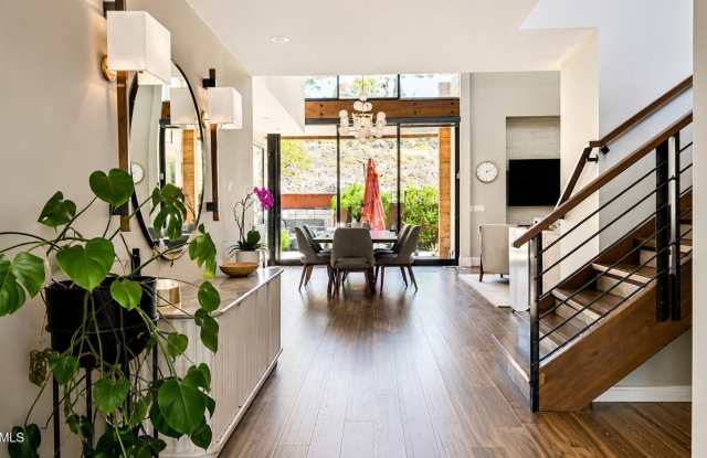 6525 E CAVE CREEK Road Gallery 4
