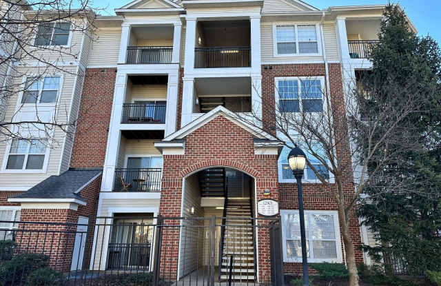 12901 CENTRE PARK Circle unit: 220 - 12901 Centre Park Circle, McNair, VA 20171