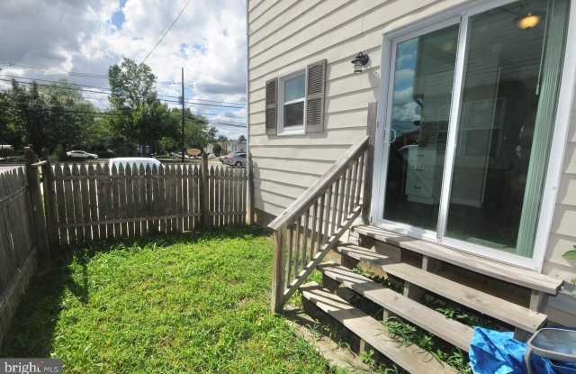 213-215 BLACK HORSE Pike unit: 213 photos photos