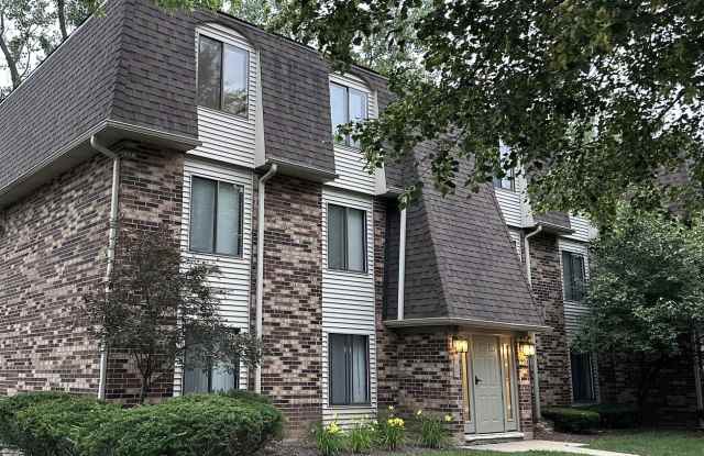 234 W Court Of Shorewood photos photos