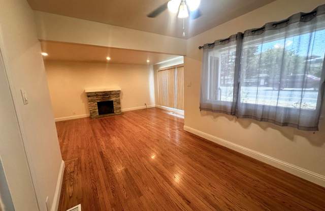BEAUTIFUL SINGLE FAMILY HOME 3 BEDROOM 1.5 BATHROOM FOR RENT!!! Gallery 3