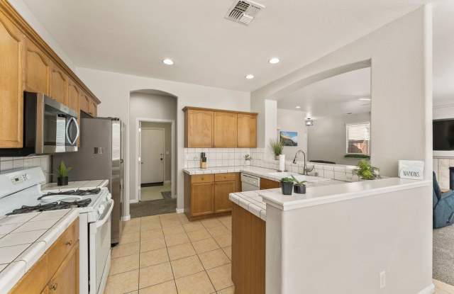 Fully Furnished Single Level Home Includes Utilities and Pet Friendly photos photos