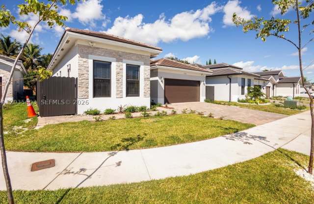 19452 SW 124th Ct Gallery 2