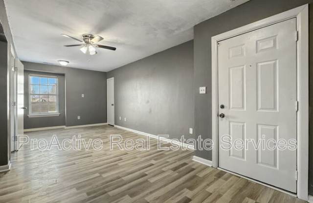 1100 Wilson Rd - 13 photos photos