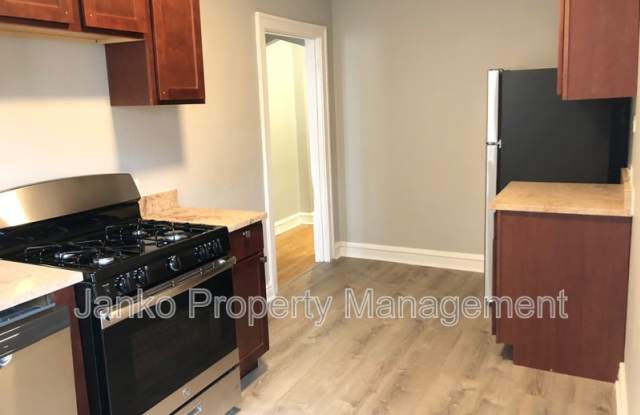 2909 W 56th St photos photos