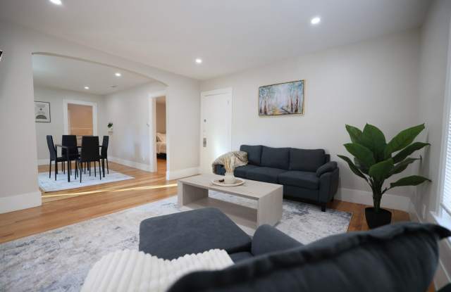 Spacious 2BR Apartment in Lewiston Gallery 1