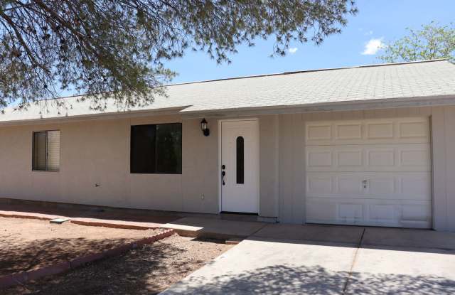 Large Backyard - 412 North Schrader Road, Cochise County, AZ 85635