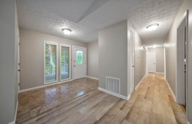 170 Cedar Trace Gallery 4