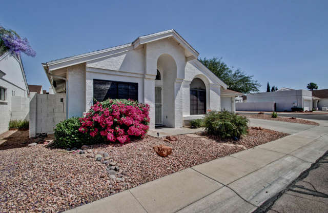 3306 E SIESTA Lane - 3306 East Siesta Lane, Phoenix, AZ 85050