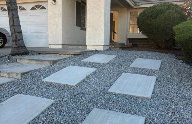 !! JUST REMODELED HOME AVAILABLE TODAYYY !! photos photos