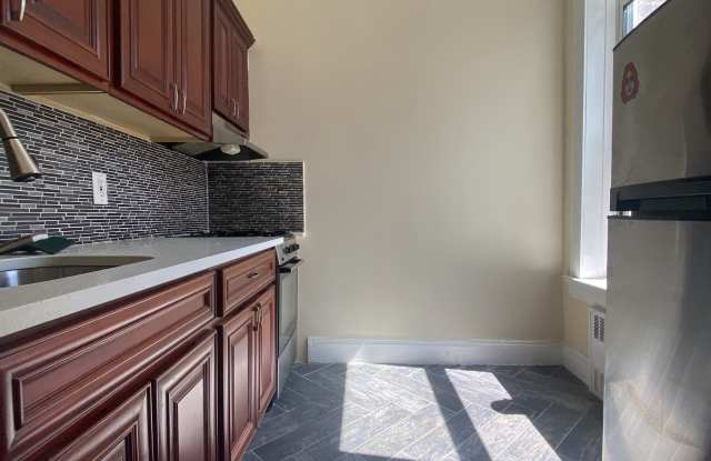 388 Saint Johns Place Gallery 4