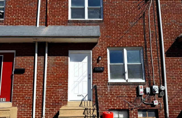 439 1/2 THOMSON AVENUE photos photos