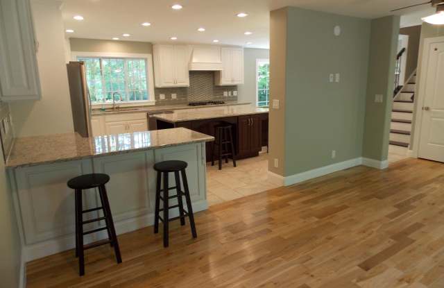 1105 Askham Drive Gallery 4