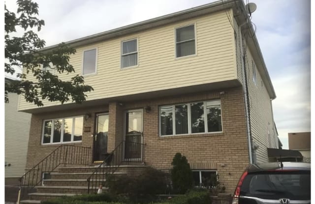 131 Alberta Avenue - 131 Alberta Avenue, Staten Island, NY 10314