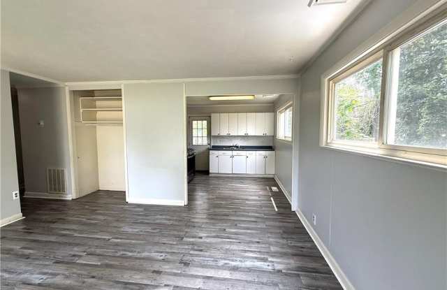 15 Buck Road Gallery 4