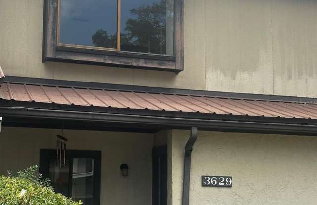 3629 NE 19TH Place Gallery 1