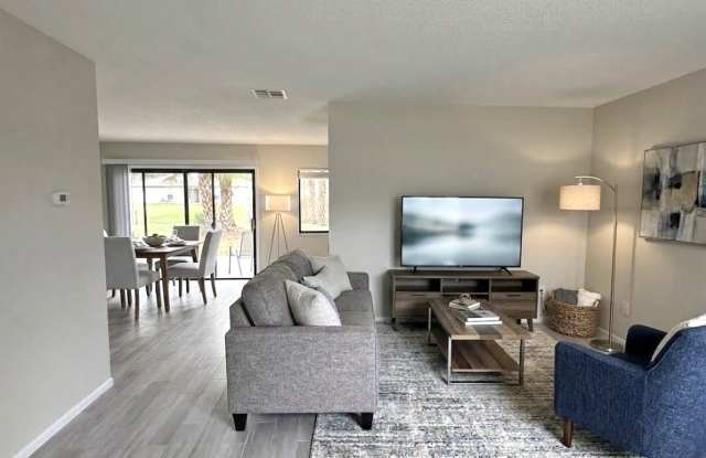 1593 Summit Rd Gallery 3