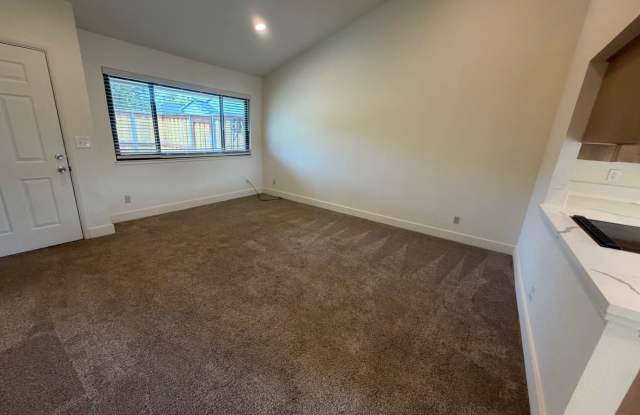 18614 Empire St # 1 Gallery 4