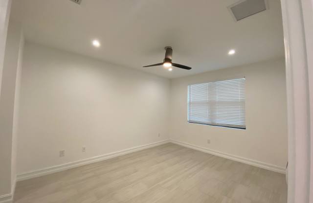 7530 Rockefeller Drive Gallery 4