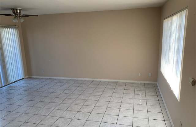 1356 N Spurgeon Street Gallery 2