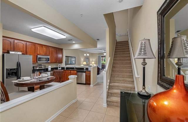 7138 SHOWCASE LN Gallery 3
