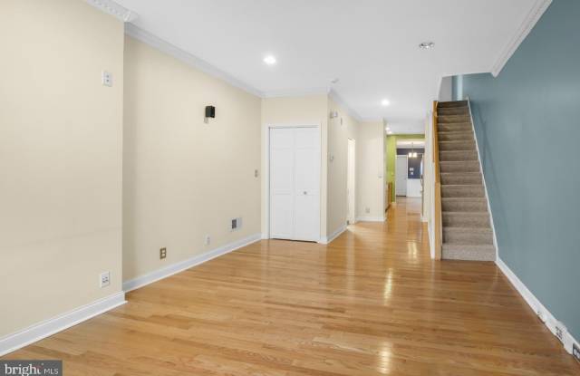 2308 PEMBERTON STREET Gallery 2