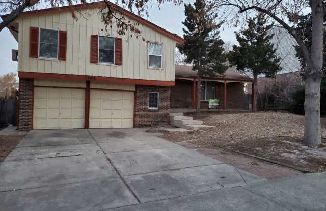 2589 S. Eagle Cir - 2589 South Eagle Circle, Aurora, CO 80014