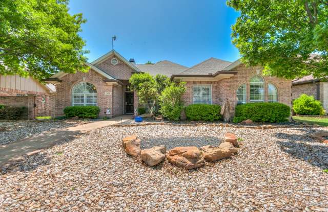 NOW AVAILABLE - Beautiful 3-Bedroom Home in the Southland Neighborhood! photos photos