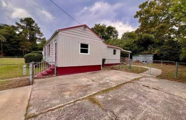 1941 Harrison Road Gallery 2