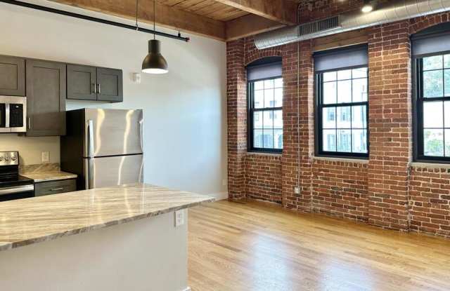 128 Chandler Street - Unit 306 Gallery 2