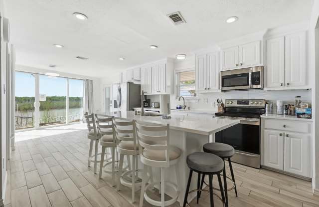 732 Blue Fathom Drive Gallery 4