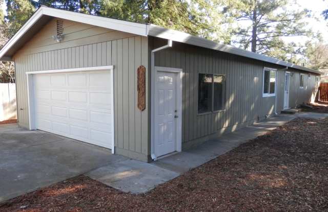 14793 Grove Street - 14793 Grove Street, Healdsburg, CA 95448