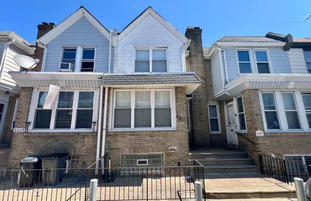 Gorgeous 3-Bedroom Townhome in Juniata! Available NOW! photos photos Gorgeous 3-Bedroom Townhome in Juniata! Available NOW! photos photos