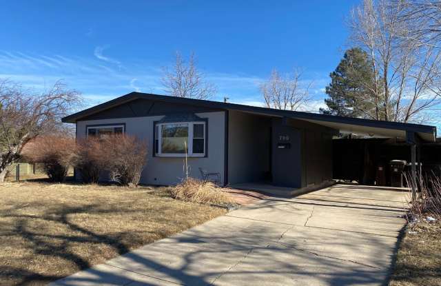 3 Bed 1 Bath Ranch Home In East Boulder. photos photos