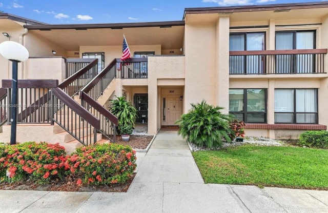 2241 SW 15th St photos photos