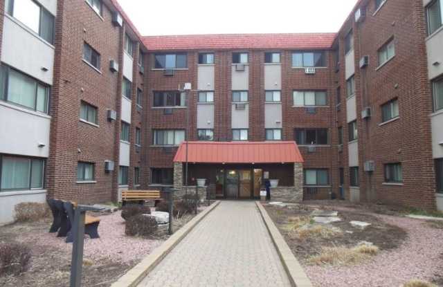 Westbrook Condos - 2021 S Wolf Rd, Hillside, IL 60162