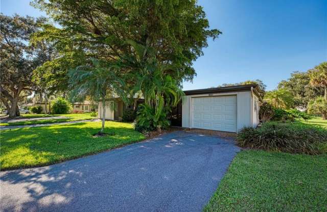 7060 BRIGHT CREEK DRIVE - 7060 Bright Creek Drive, Gulf Gate Estates, FL 34231