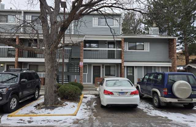 Renovated 2-Bedroom Condo Near CU photos photos